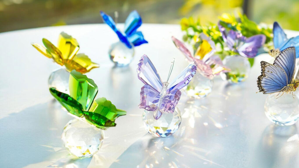pussmoth.com/el-simbolismo-de-un-regalo-de-mariposa-de-cristal